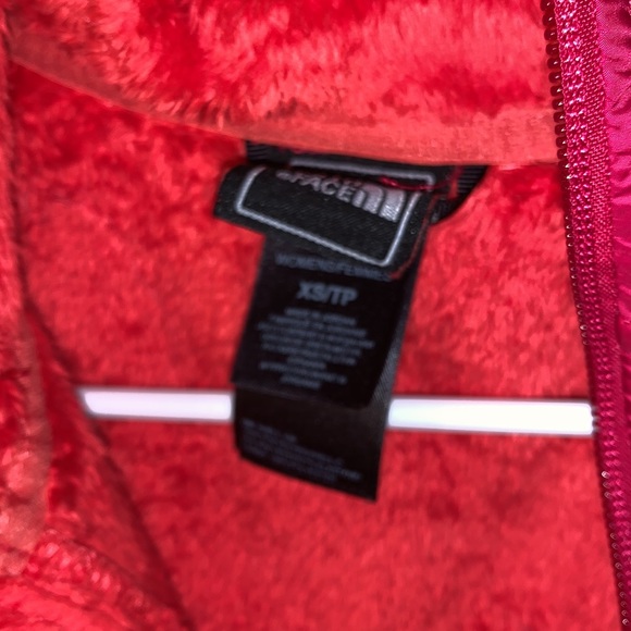 Like new! The North Face Fuzzy Vest - Picture 4 of 10